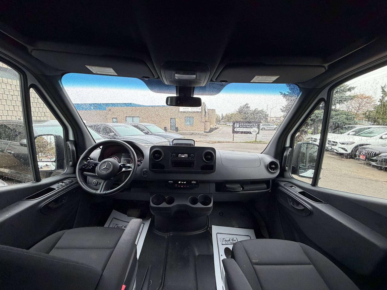 2025 Mercedes-Benz Sprinter ACCIDENT FREE, HIGH ROOF, 170 DIESEL,HEATED SEAT Photo