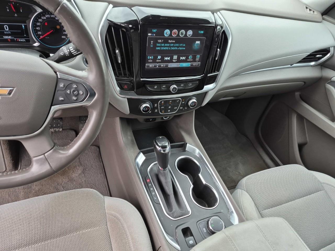 2019 Chevrolet Traverse LT Cloth w/1LT Front-Wheel Drive Photo