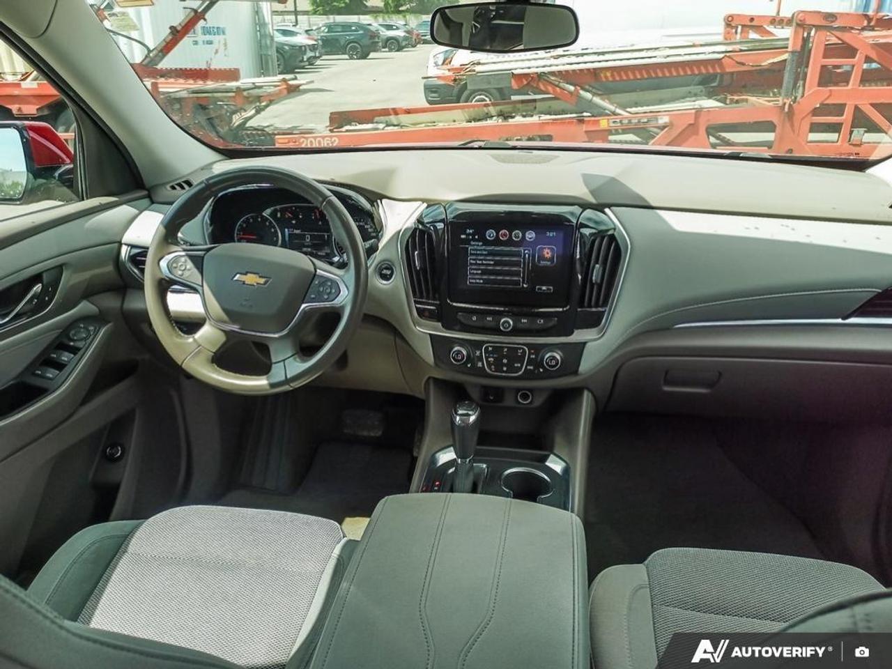 2019 Chevrolet Traverse LT Cloth w/1LT Front-Wheel Drive Photo