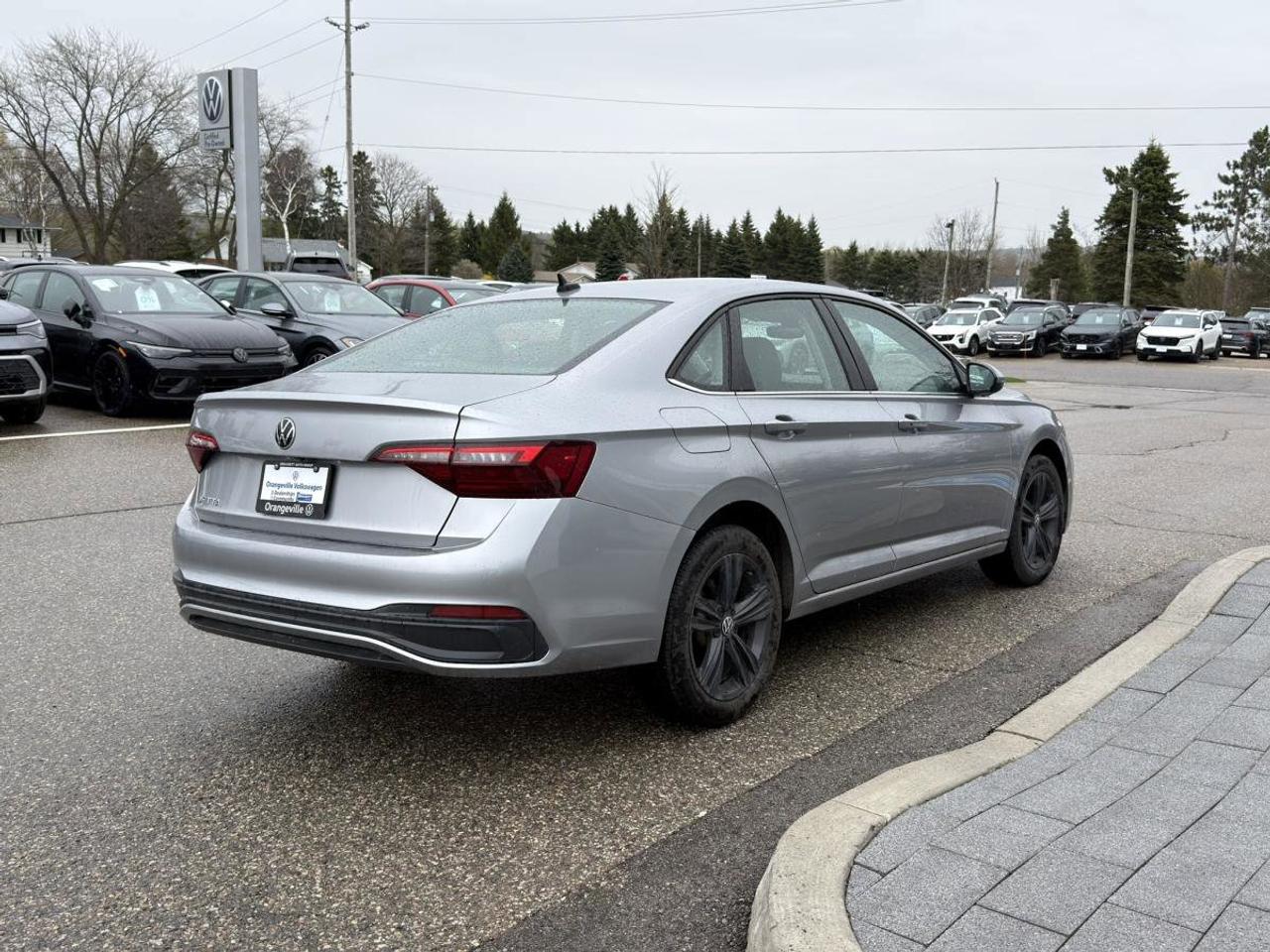 2024 Volkswagen Jetta  Photo