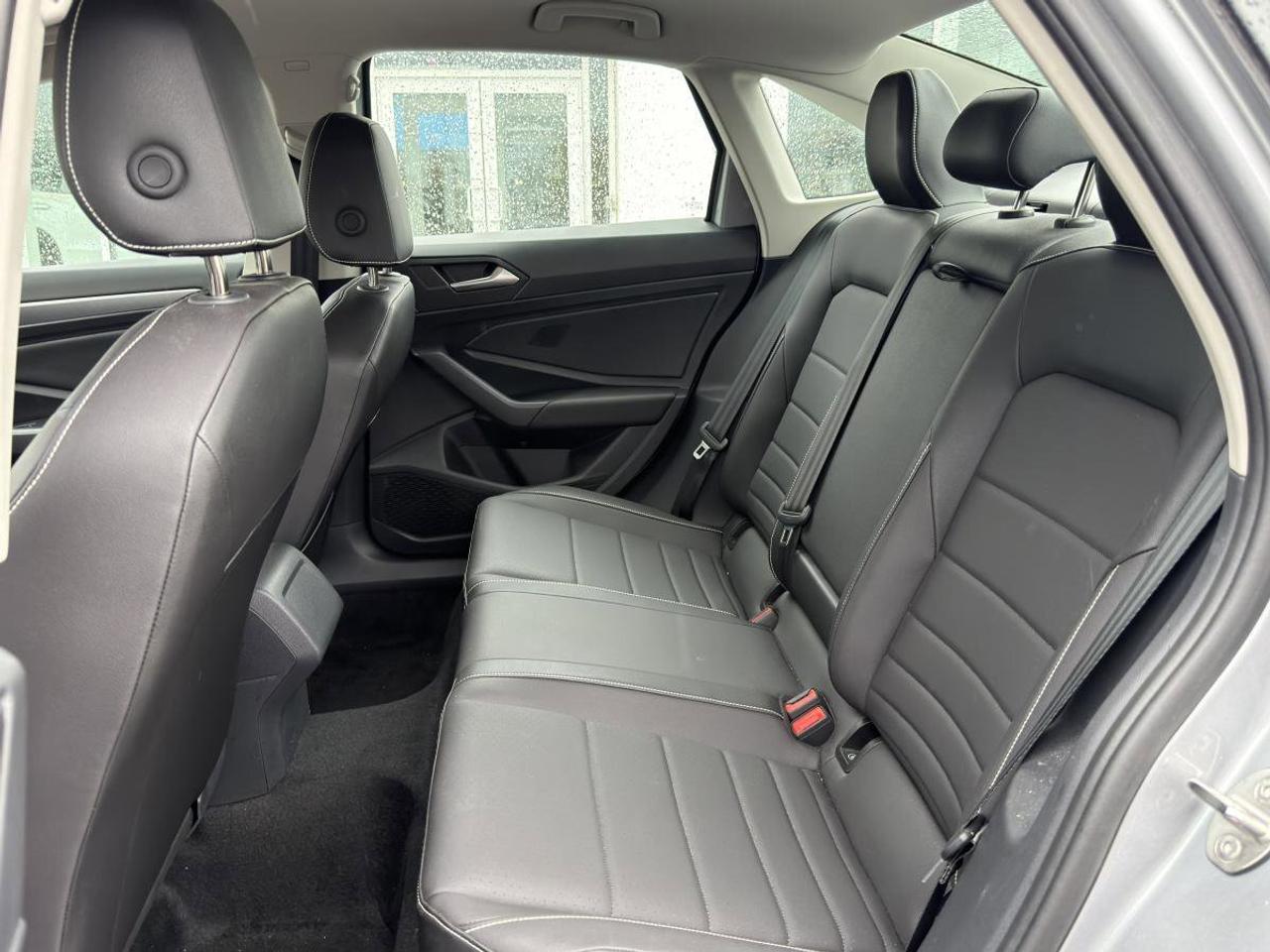 2024 Volkswagen Jetta  Photo