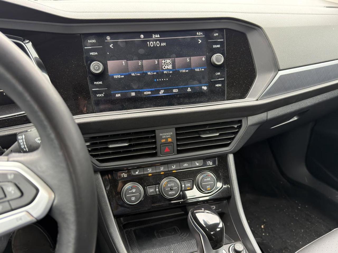 2024 Volkswagen Jetta  Photo