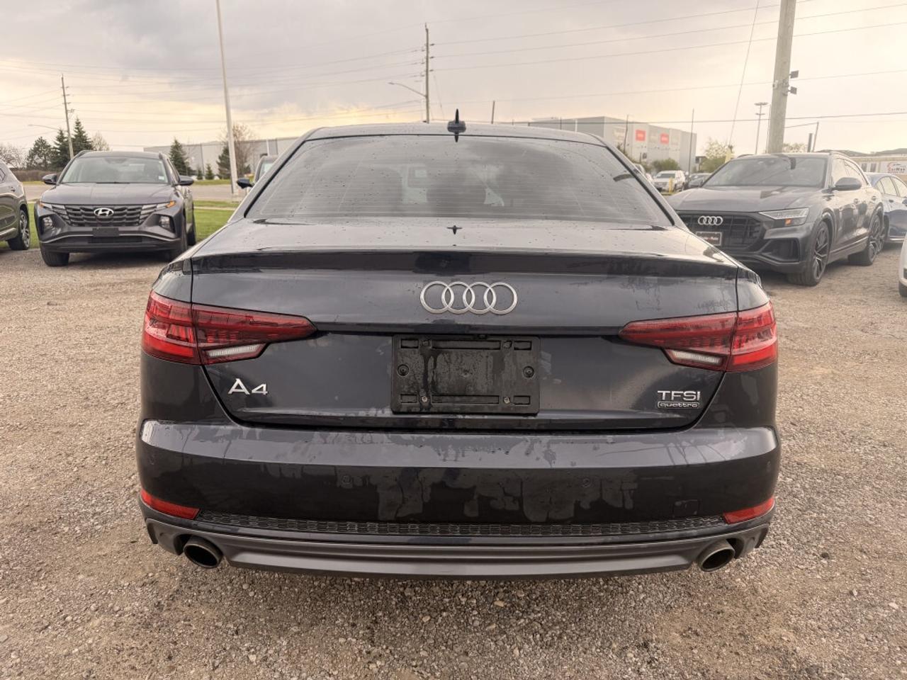 2018 Audi A4 Progressiv Manual  NAV LEATHER SUNROOF HTD SEATS & Photo