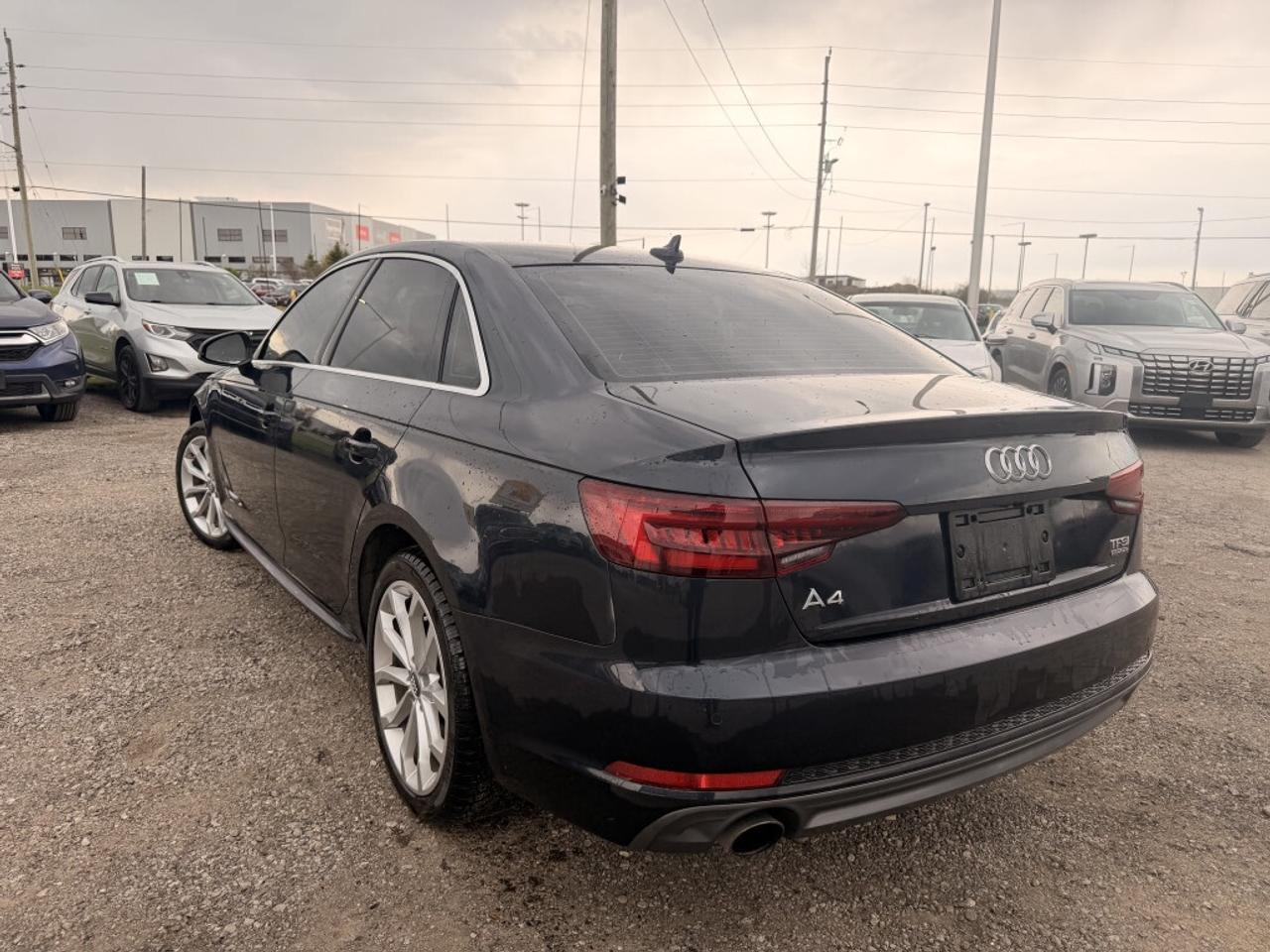 2018 Audi A4 Progressiv Manual  NAV LEATHER SUNROOF HTD SEATS & Photo