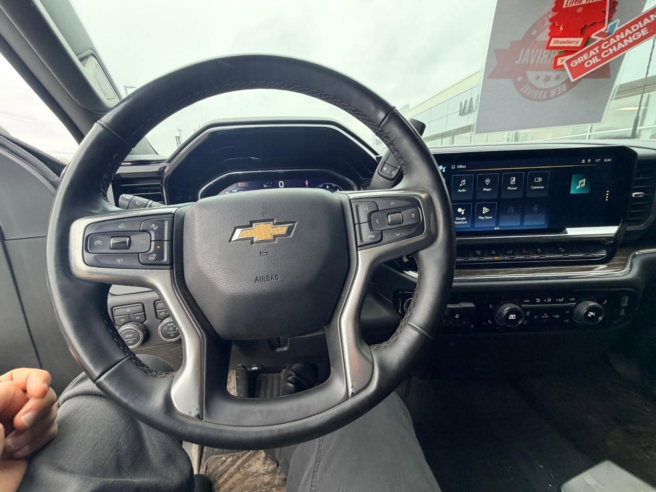 2024 Chevrolet Silverado 3500HD LTLT, 6.6L V8 DIESEL, 4X4, Z71, 8FT BOX, 1-OWNER, Photo