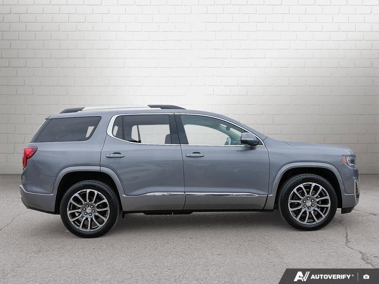 2021 GMC Acadia DenaliDENALI, 3.6L V6, AWD, ALLOYS, LEATHER, MACMA Photo