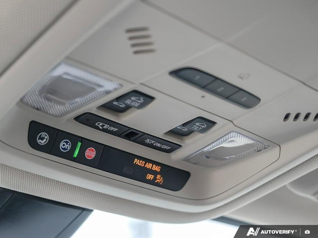 2021 GMC Acadia DenaliDENALI, 3.6L V6, AWD, ALLOYS, LEATHER, MACMA Photo