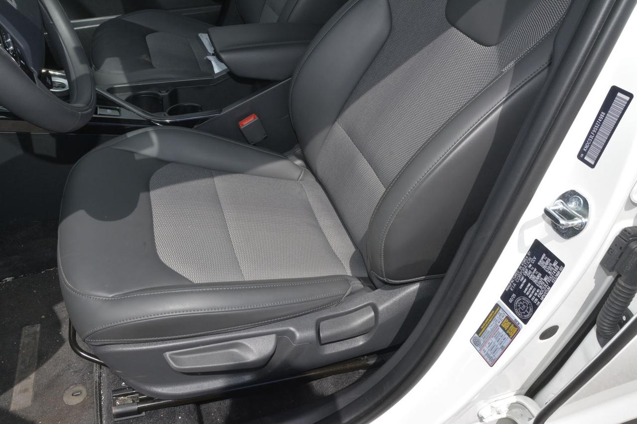 2025 Kia Niro Plug-In Hybrid NIRO PHEV EX Photo