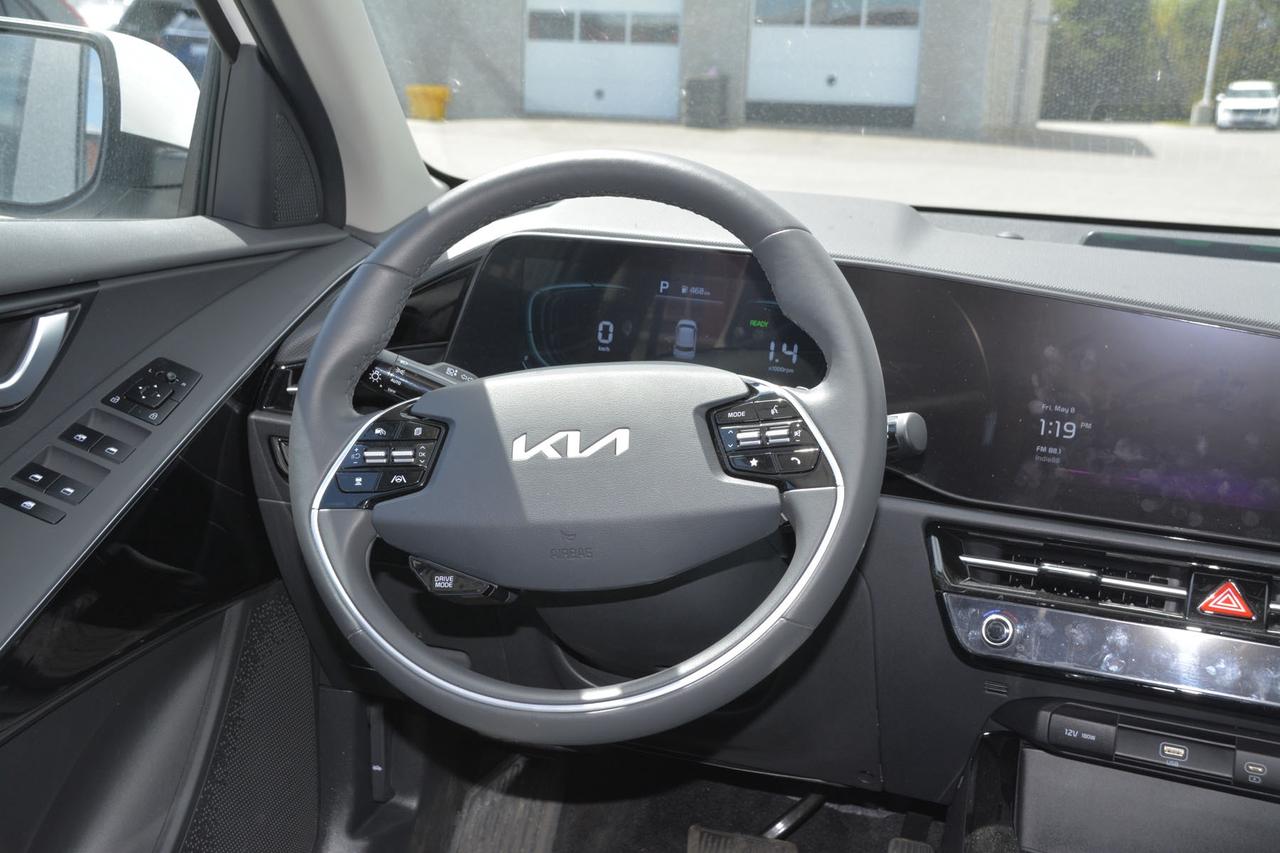 2025 Kia Niro Plug-In Hybrid NIRO PHEV EX Photo