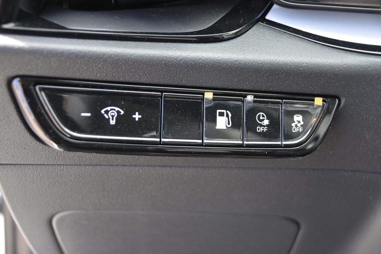 2025 Kia Niro Plug-In Hybrid NIRO PHEV EX Photo