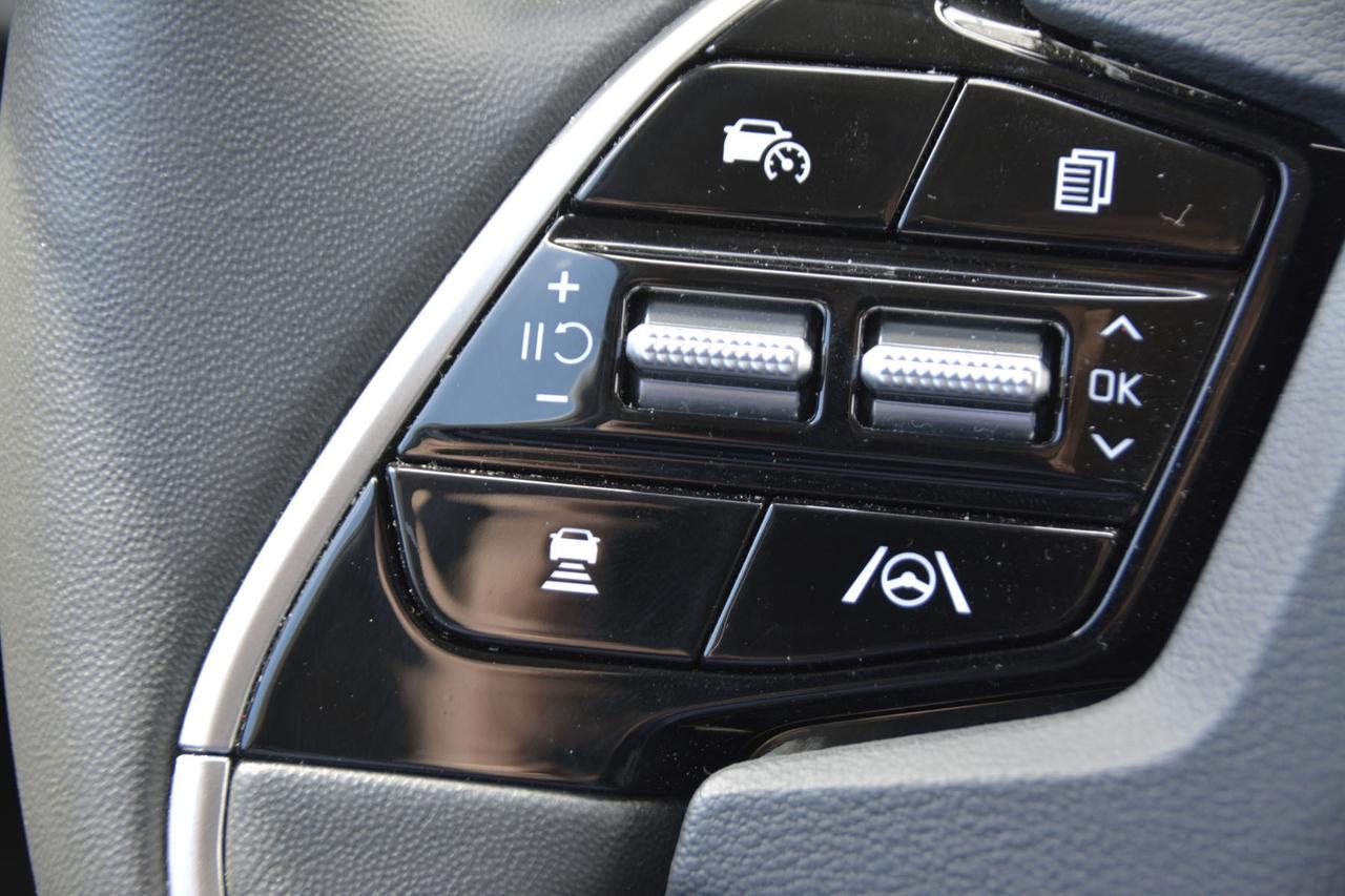 2025 Kia Niro Plug-In Hybrid NIRO PHEV EX Photo