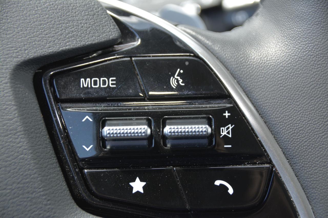 2025 Kia Niro Plug-In Hybrid NIRO PHEV EX Photo
