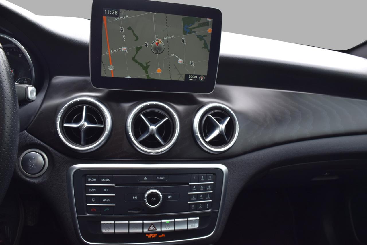 2018 Mercedes-Benz CLA-Class CLA250 4MATIC Navi Panoramic Sunroof Photo