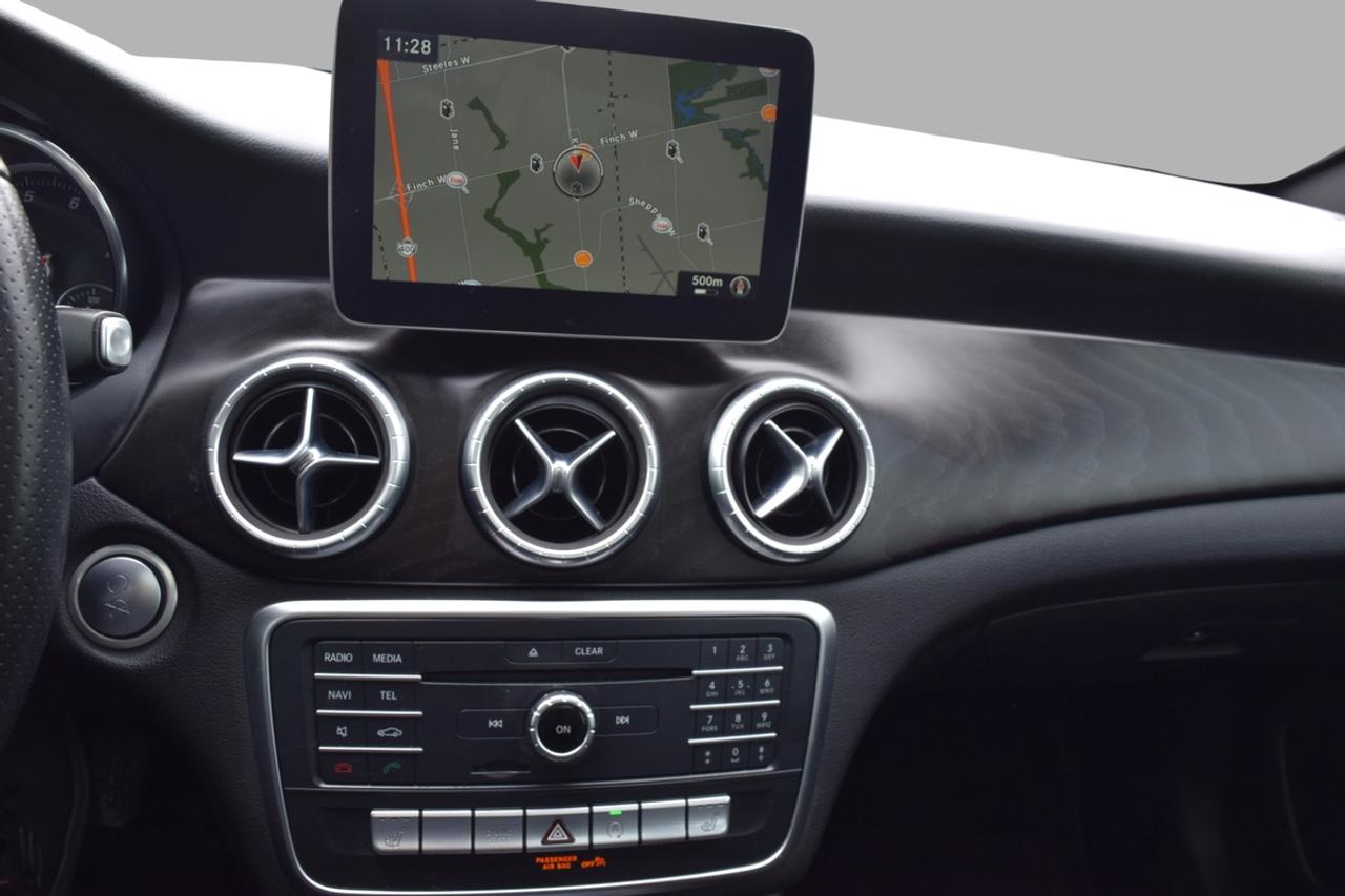 2018 Mercedes-Benz CLA-Class CLA250 4MATIC Navi Panoramic Sunroof Photo