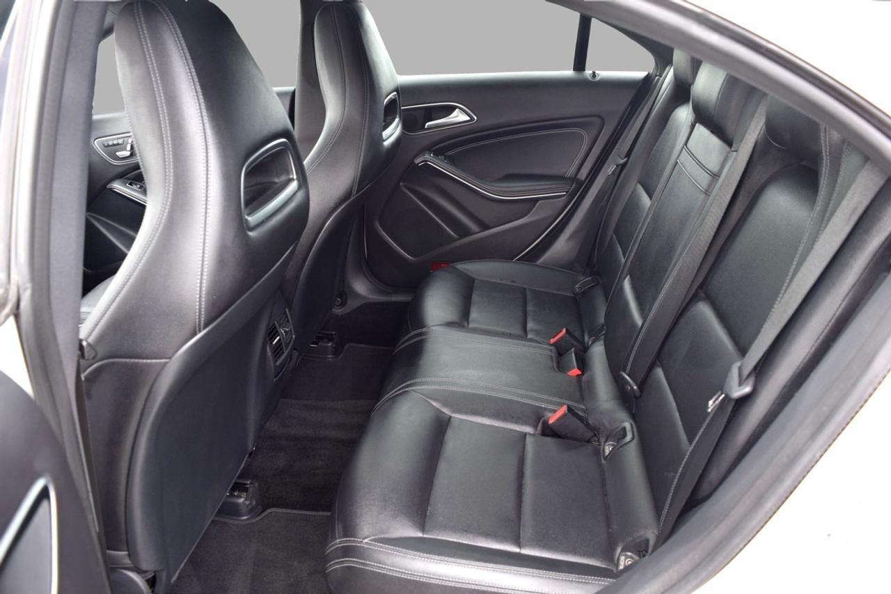 2018 Mercedes-Benz CLA-Class CLA250 4MATIC Navi Panoramic Sunroof Photo