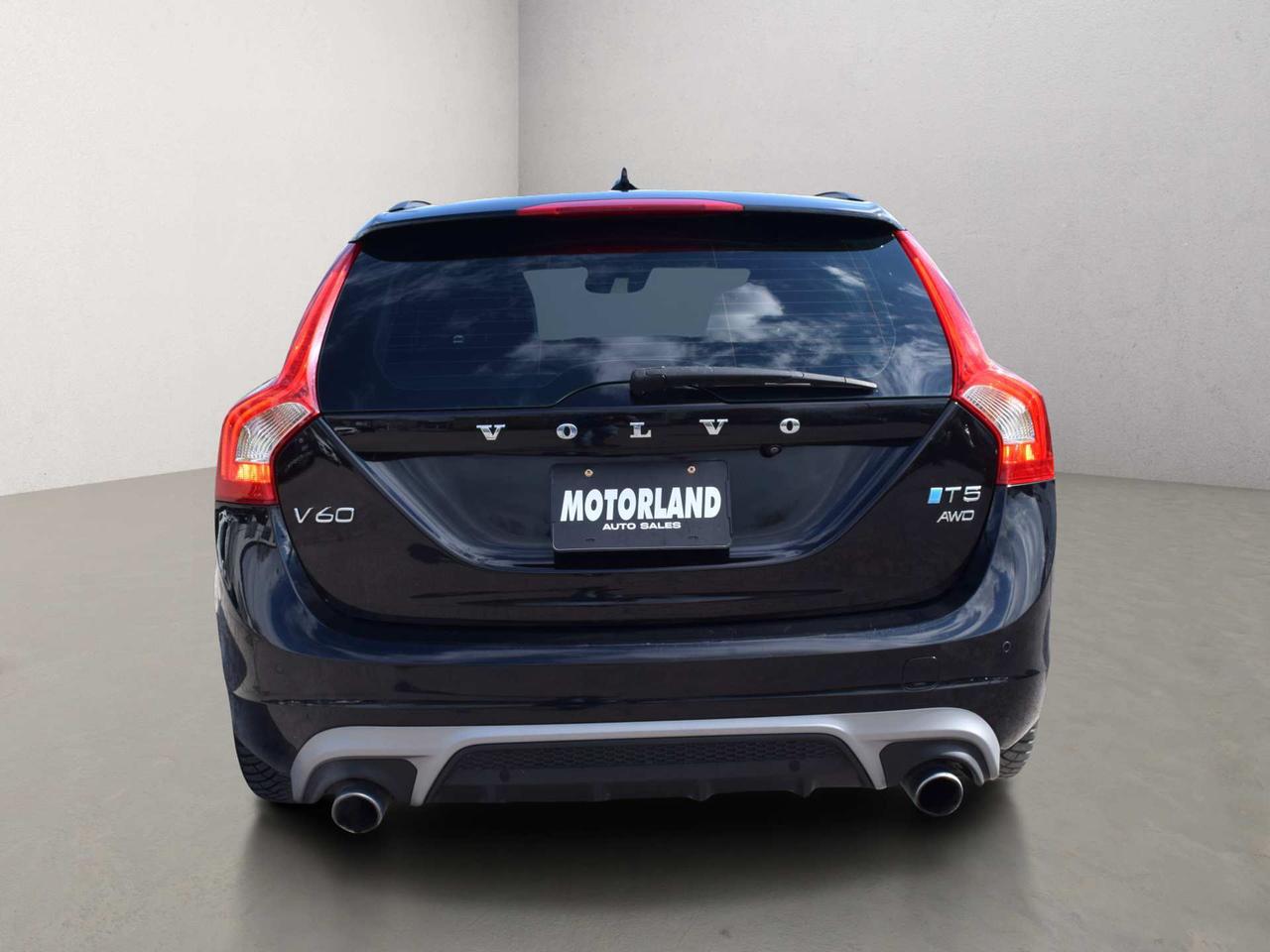 2018 Volvo V60 Dynamic AWD Navigation Photo