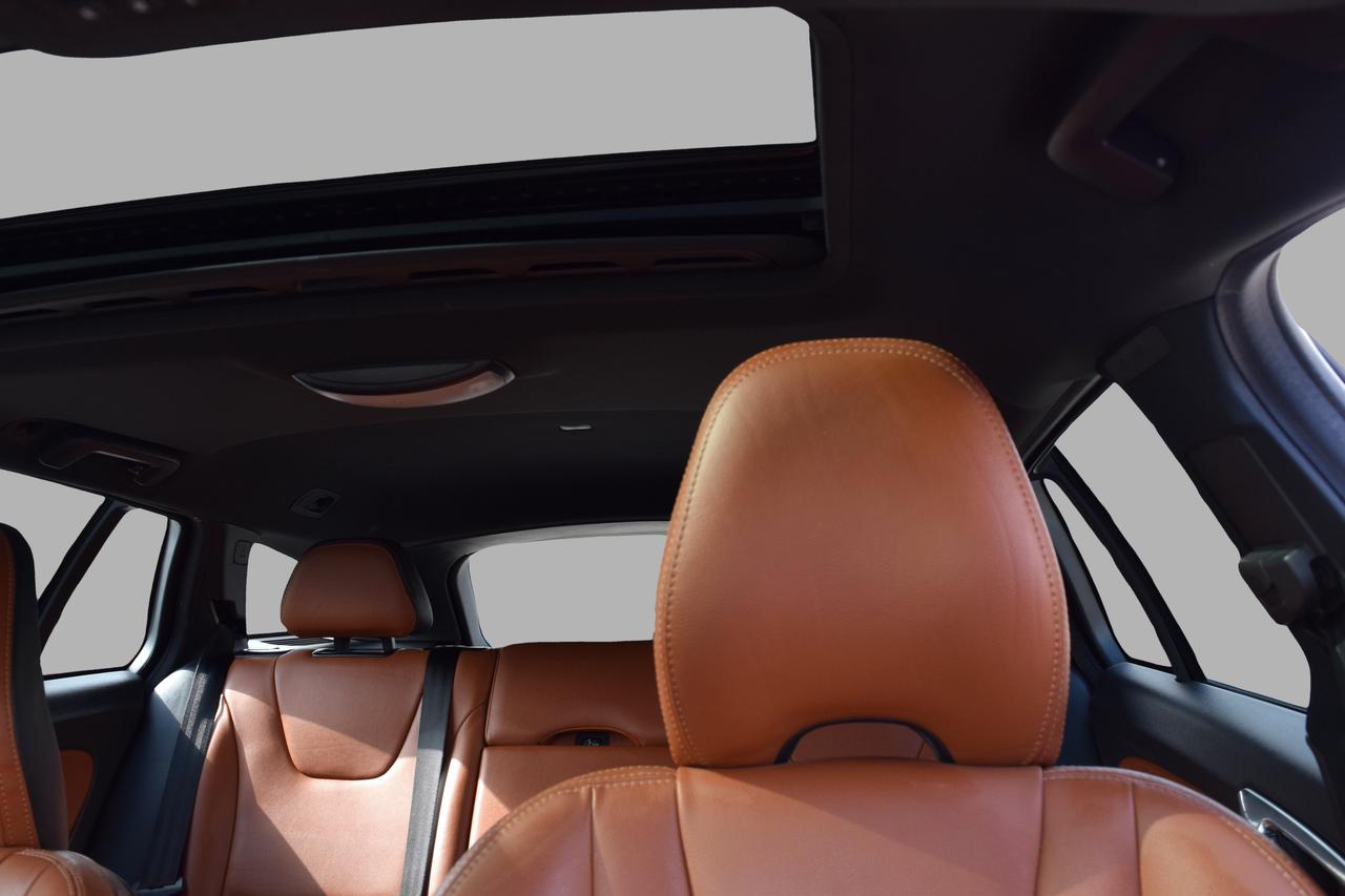 2018 Volvo V60 Dynamic AWD Navigation Photo