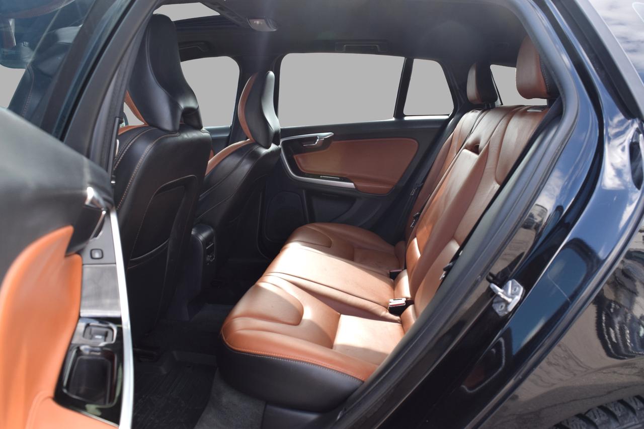 2018 Volvo V60 Dynamic AWD Navigation Photo