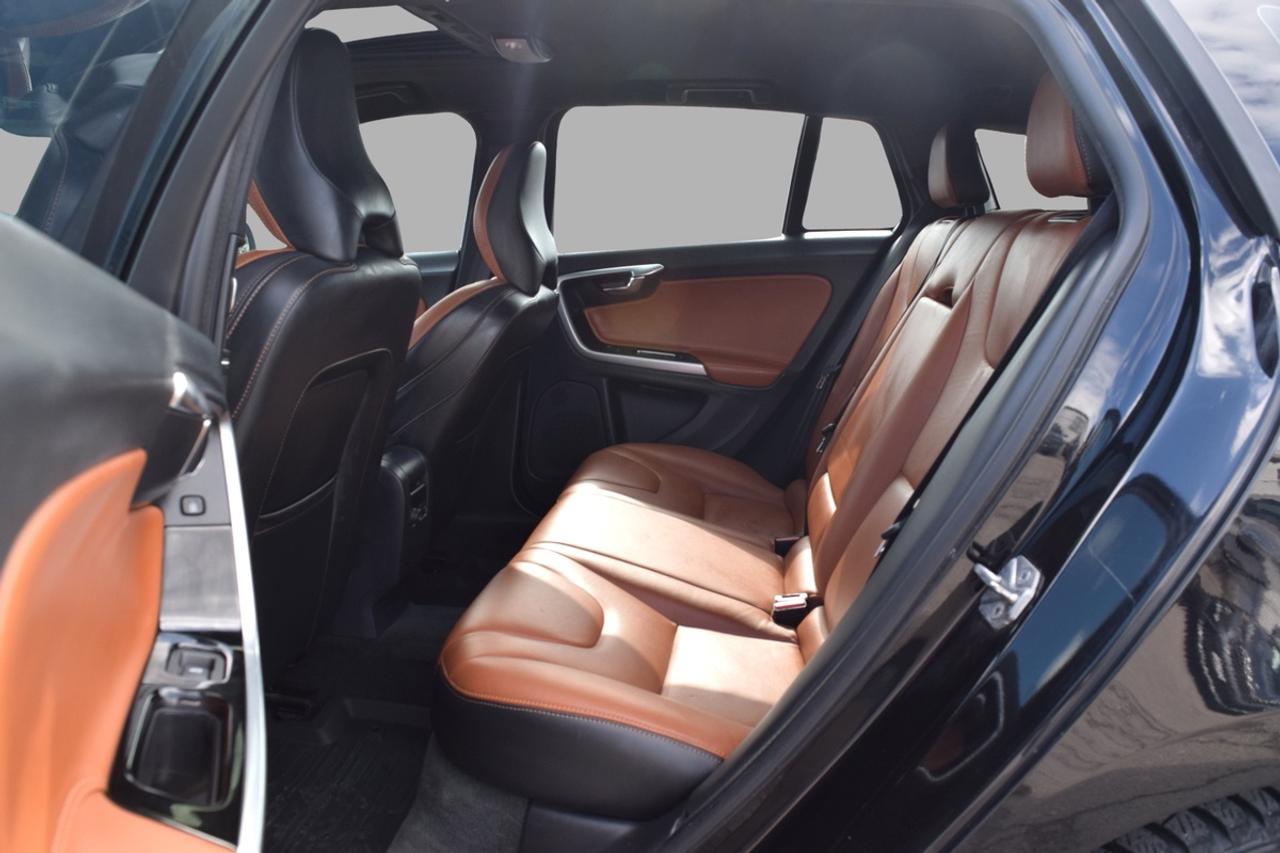 2018 Volvo V60 Dynamic AWD Navigation Photo