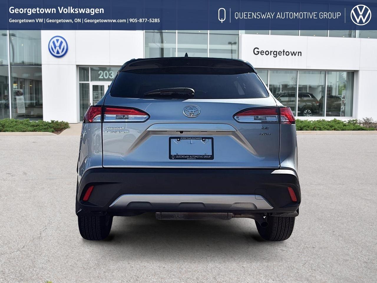 2022 Toyota Corolla Cross LE Carplay   Pano Roof   Heated Seats Photo