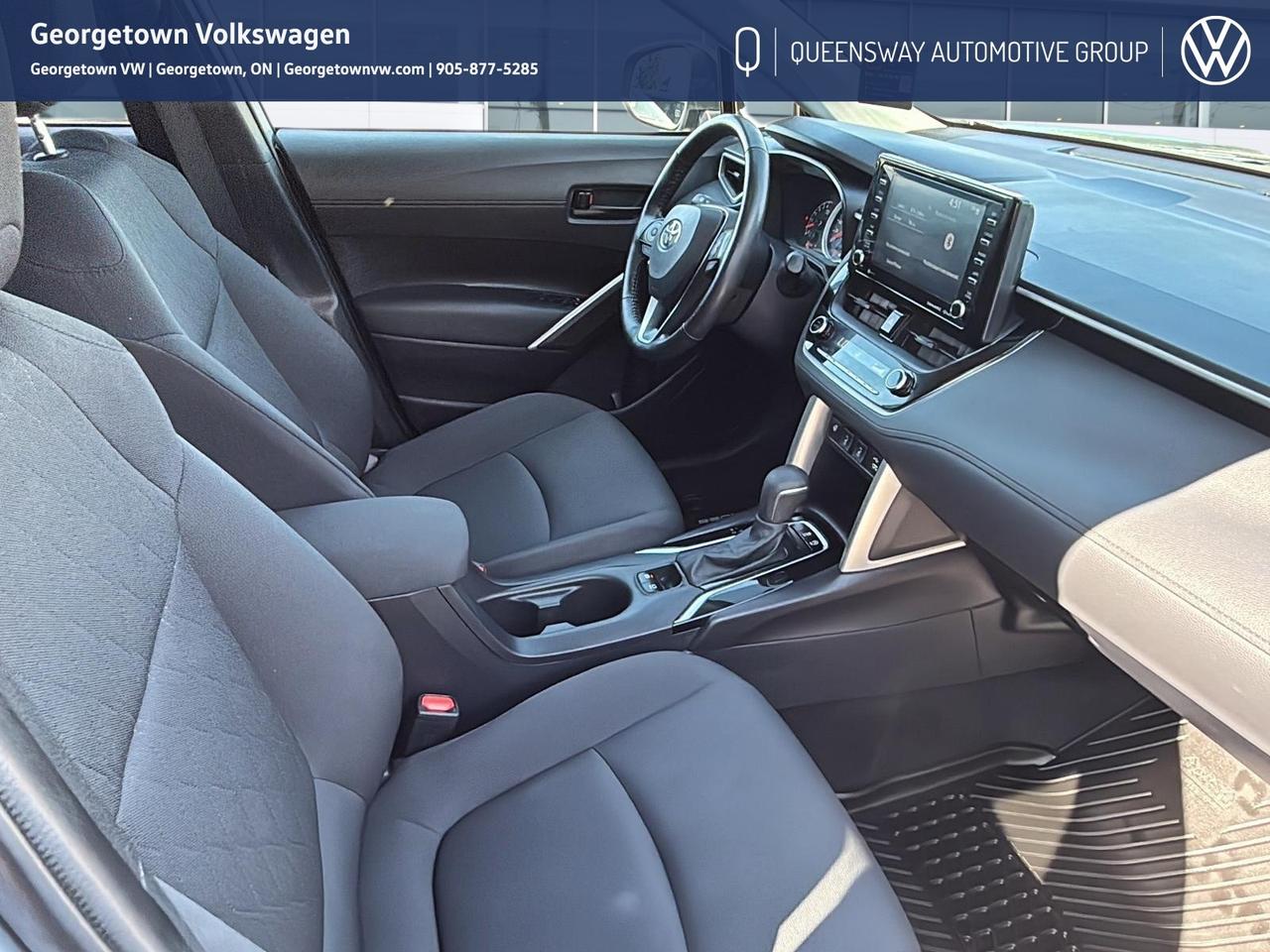 2022 Toyota Corolla Cross LE Carplay   Pano Roof   Heated Seats Photo
