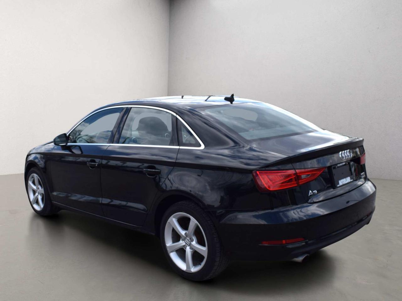 2016 Audi A3 Komfort AWD Panoramic Sunroof Photo