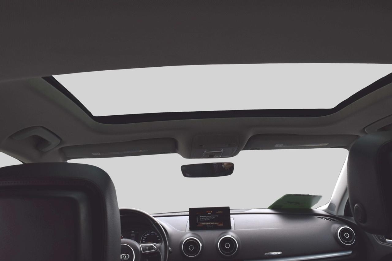 2016 Audi A3 Komfort AWD Panoramic Sunroof Photo