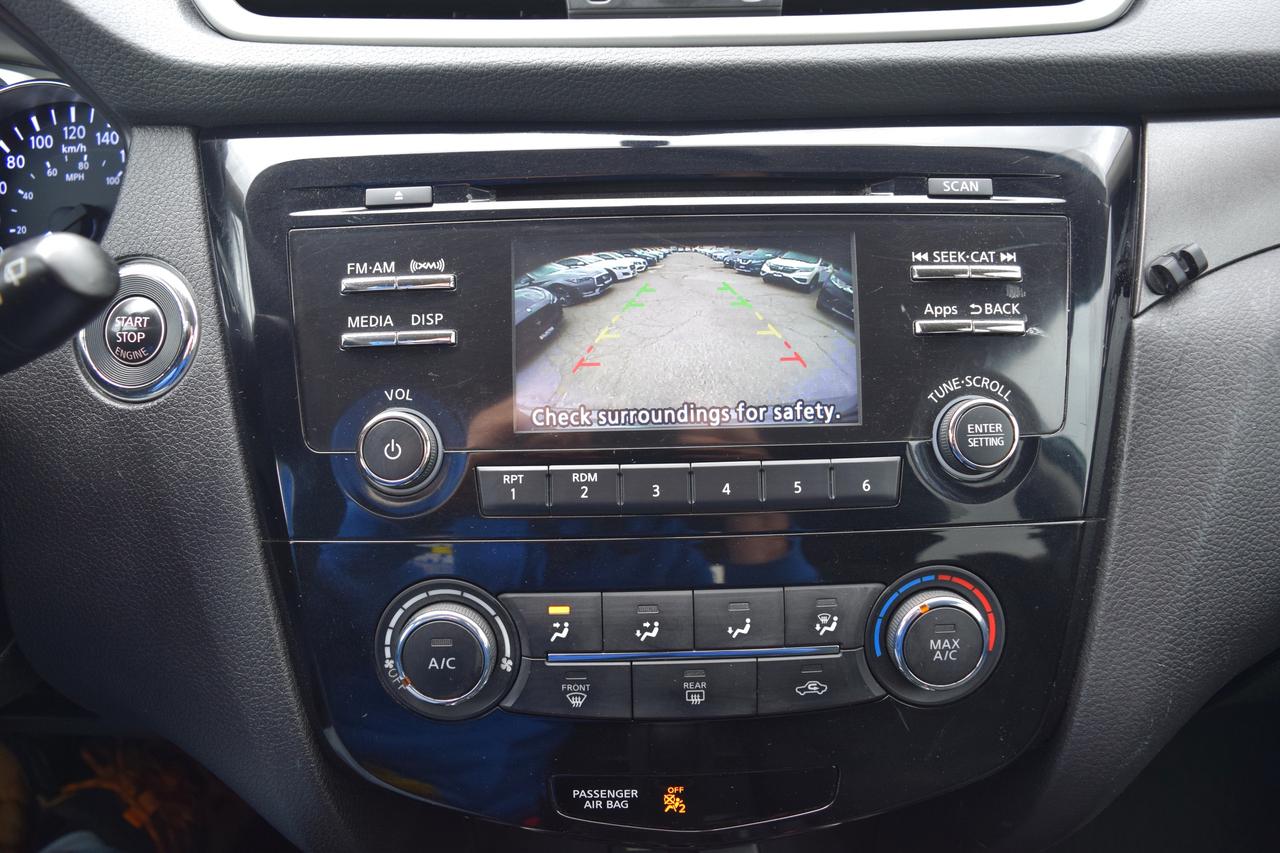2016 Nissan Rogue SV AWD BACK UP CAMERA Photo