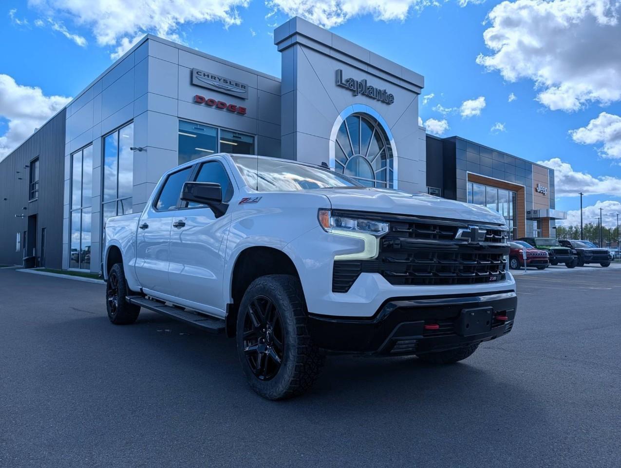 2022 Chevrolet Silverado 1500 LT Trail Boss One owner/ No accidents/ multi pro t Photo