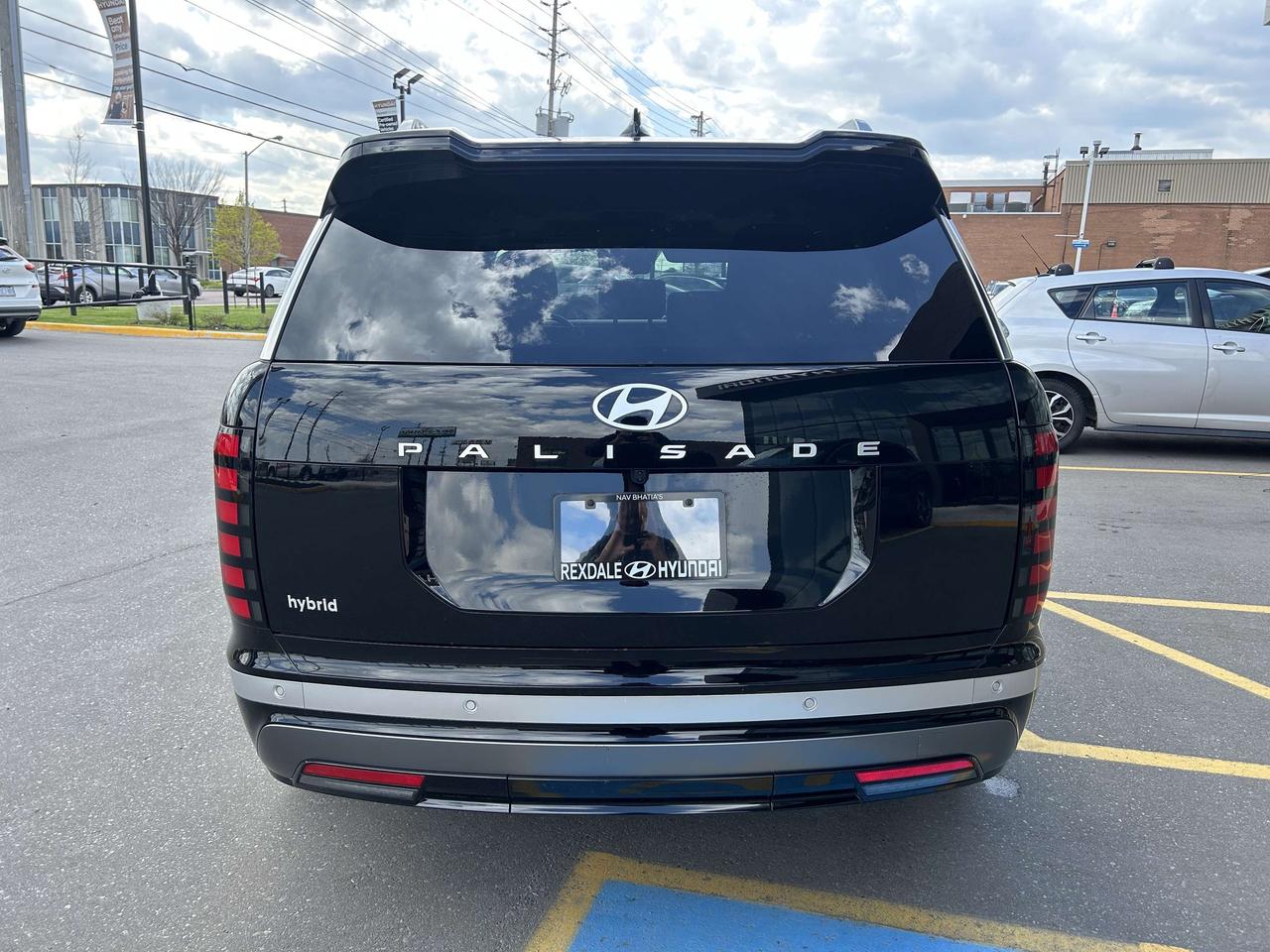 2026 Hyundai Palisade Hybrid CERTIFIED PRE-OWNED   Luxury Hybrid AWD Photo