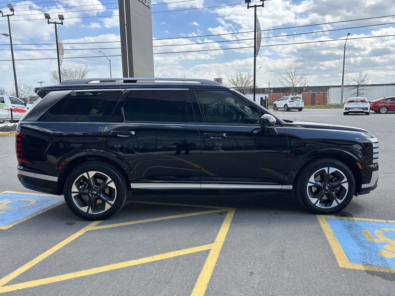 2026 Hyundai Palisade Hybrid CERTIFIED PRE-OWNED   Luxury Hybrid AWD Photo