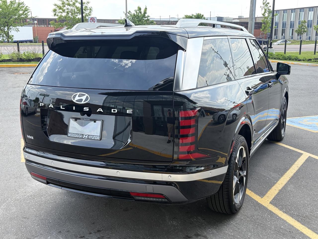 2026 Hyundai Palisade Hybrid CERTIFIED PRE-OWNED   Luxury Hybrid AWD Photo
