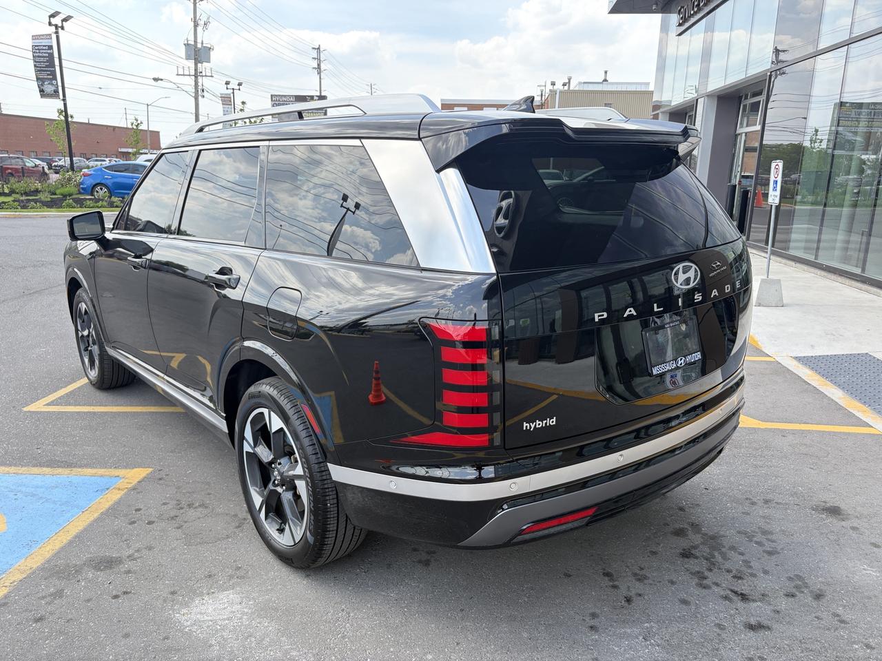 2026 Hyundai Palisade Hybrid CERTIFIED PRE-OWNED   Luxury Hybrid AWD Photo2
