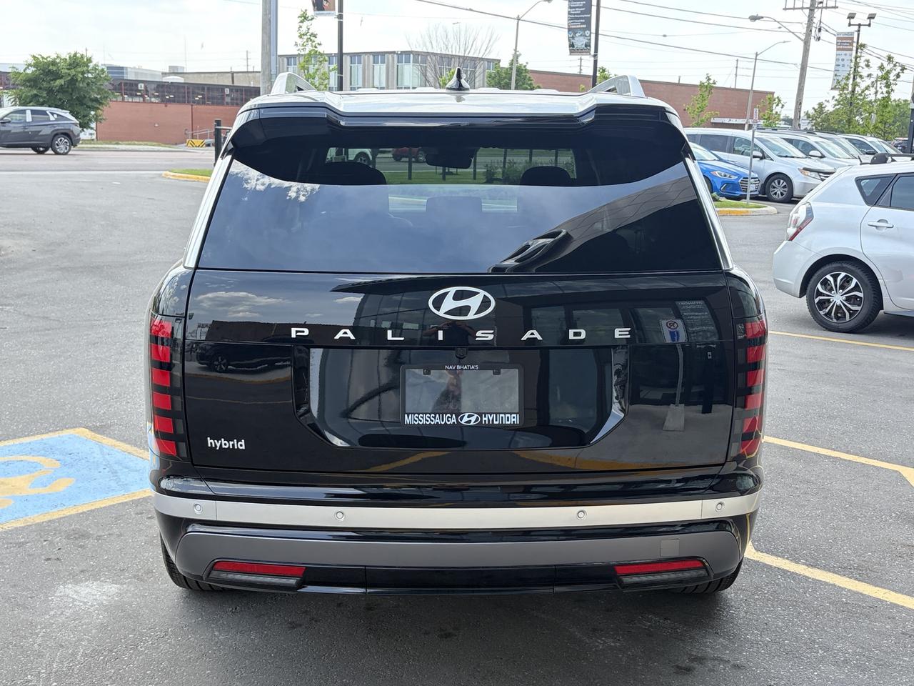 2026 Hyundai Palisade Hybrid CERTIFIED PRE-OWNED   Luxury Hybrid AWD Photo3