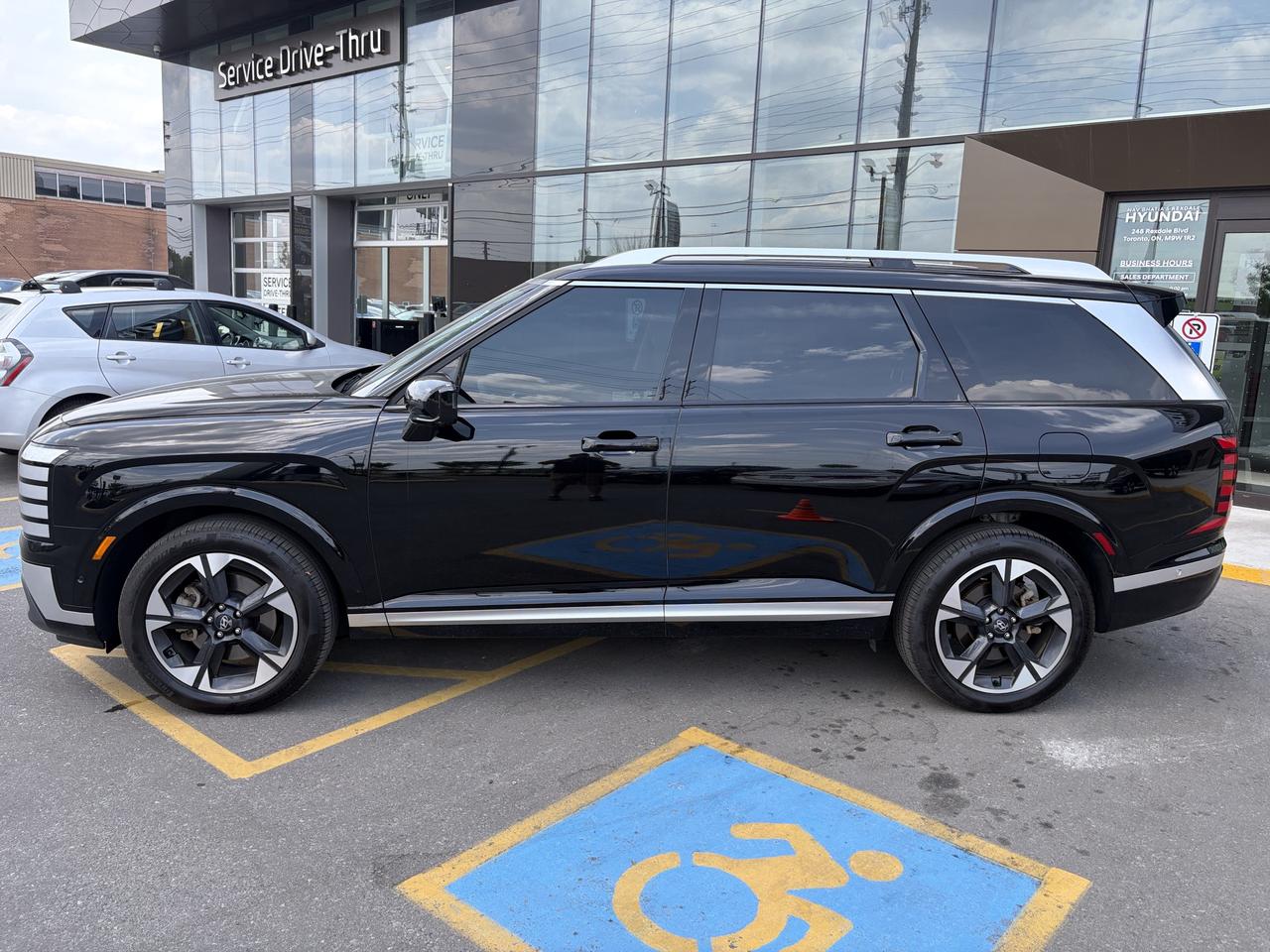 2026 Hyundai Palisade Hybrid CERTIFIED PRE-OWNED   Luxury Hybrid AWD Photo