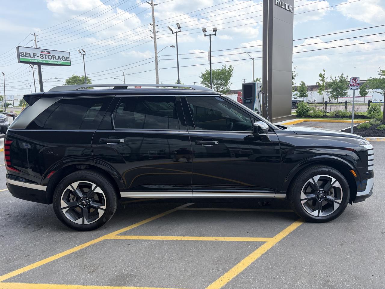 2026 Hyundai Palisade Hybrid CERTIFIED PRE-OWNED   Luxury Hybrid AWD Photo