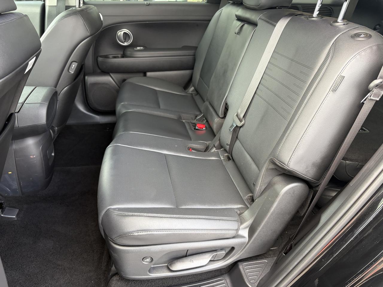 2026 Hyundai Palisade Hybrid CERTIFIED PRE-OWNED   Luxury Hybrid AWD Photo