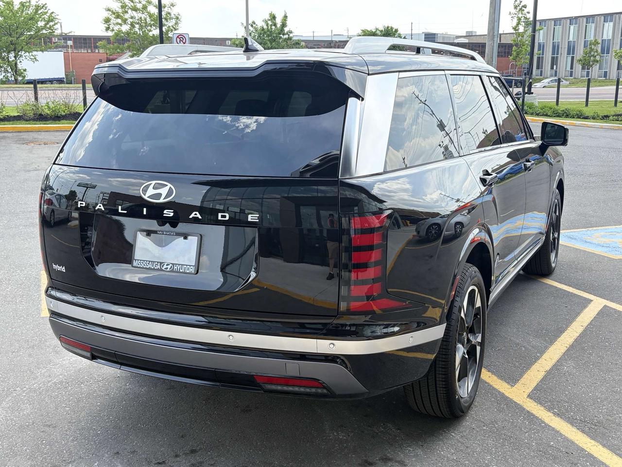 2026 Hyundai Palisade Hybrid CERTIFIED PRE-OWNED   Luxury Hybrid AWD Photo