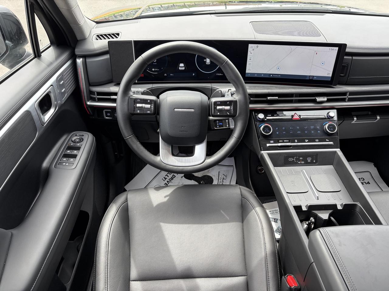 2025 Hyundai Santa Fe Luxury AWD   Starting from 5.29% OAC Photo