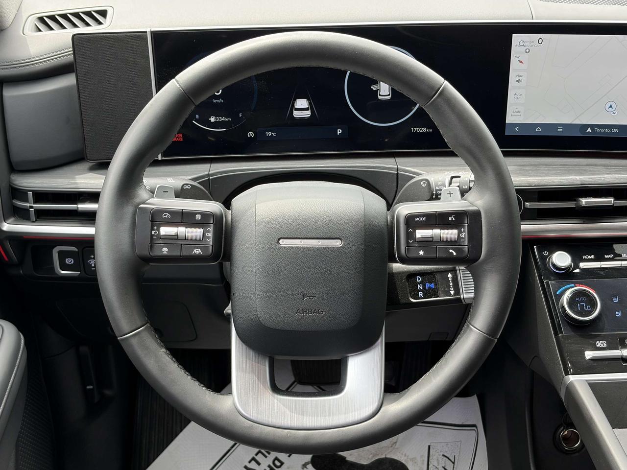 2025 Hyundai Santa Fe Luxury AWD   Starting from 5.29% OAC Photo