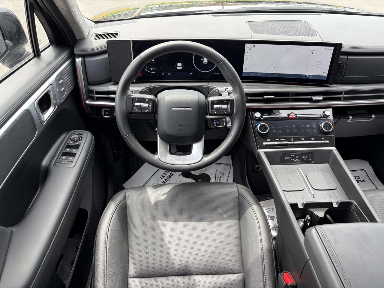 2025 Hyundai Santa Fe Luxury AWD   Starting from 5.29% OAC Photo