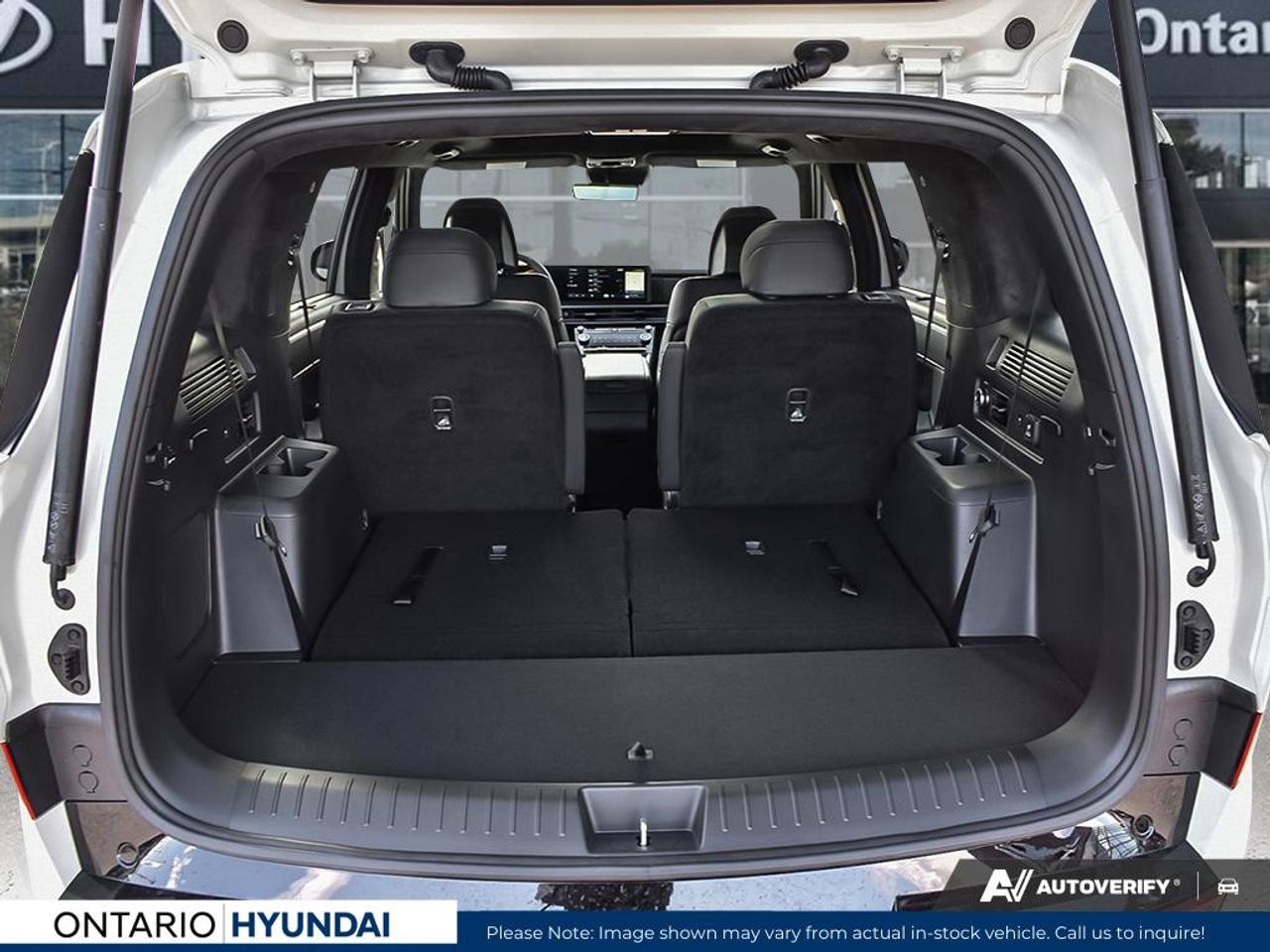 2026 Hyundai Santa Fe HEV Ultimate Calligraphy 4dr All-Wheel Drive Photo
