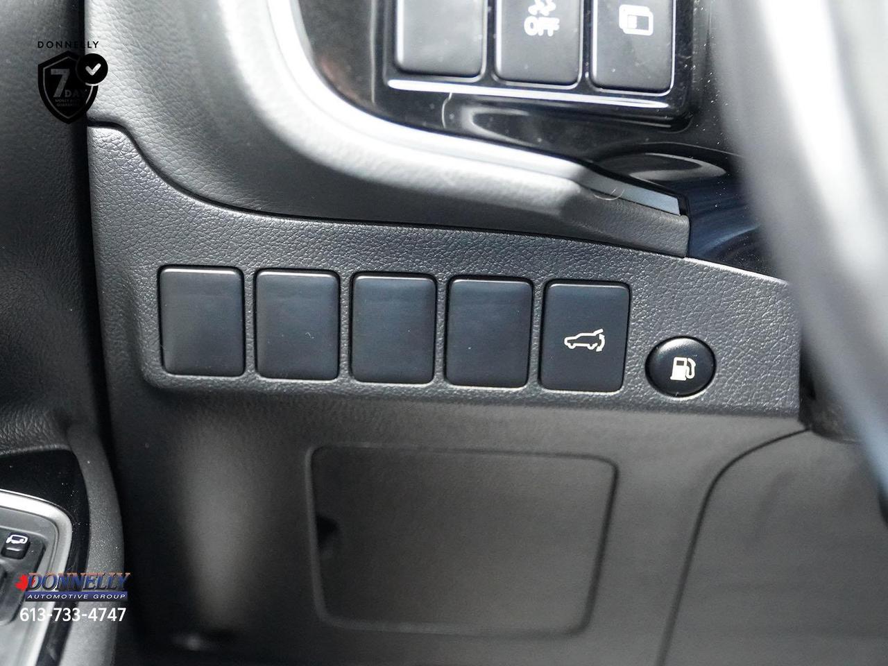 2019 Mitsubishi Outlander PHEV  Photo