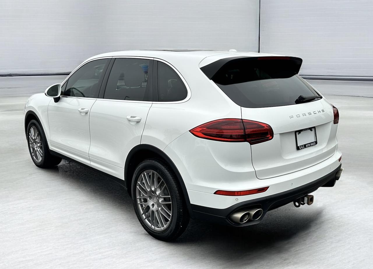 2015 Porsche Cayenne S ~ AWD ~ PANO ROOF ~ NAV ~ CERTIFIED Photo3