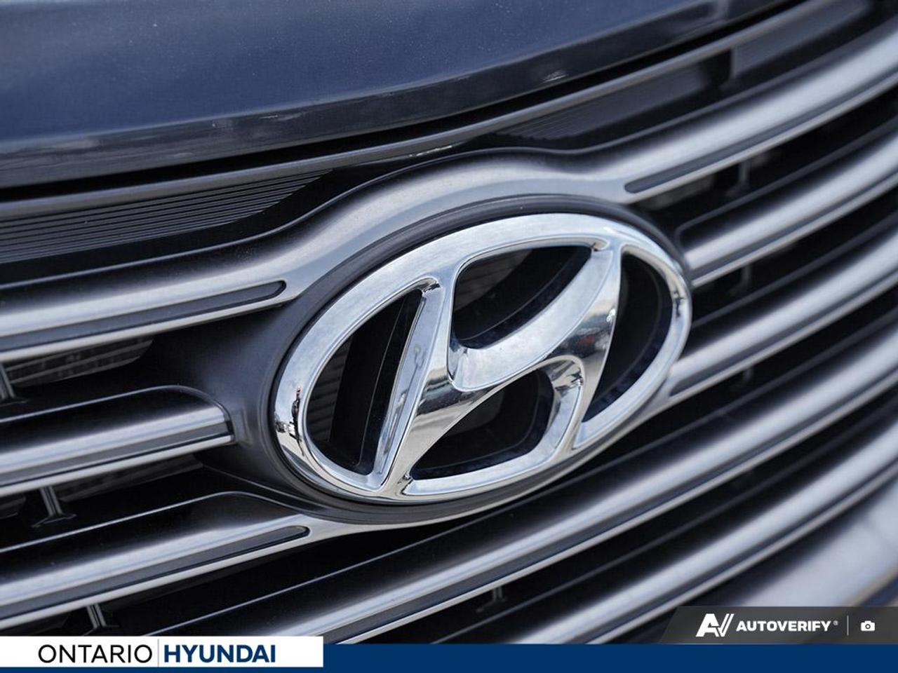 2019 Hyundai Santa Fe XL Luxury 7 Passenger (A6) 4dr All-Wheel Drive Photo