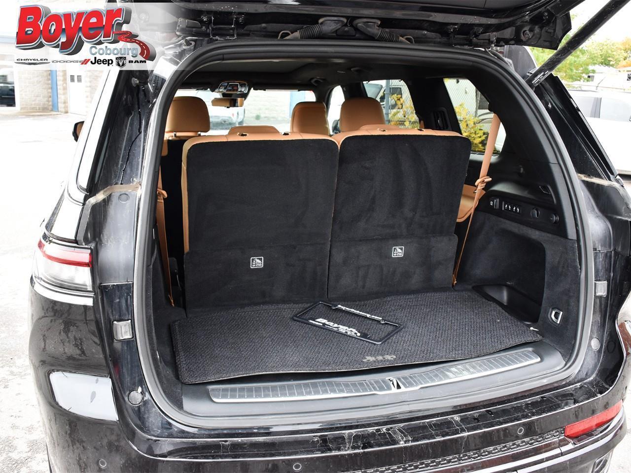2024 Jeep Grand Cherokee L Laredo Photo