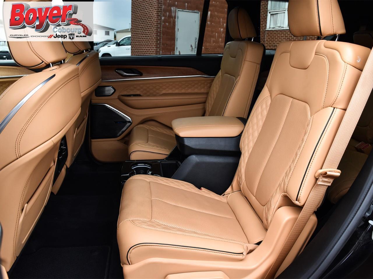 2024 Jeep Grand Cherokee L Laredo Photo