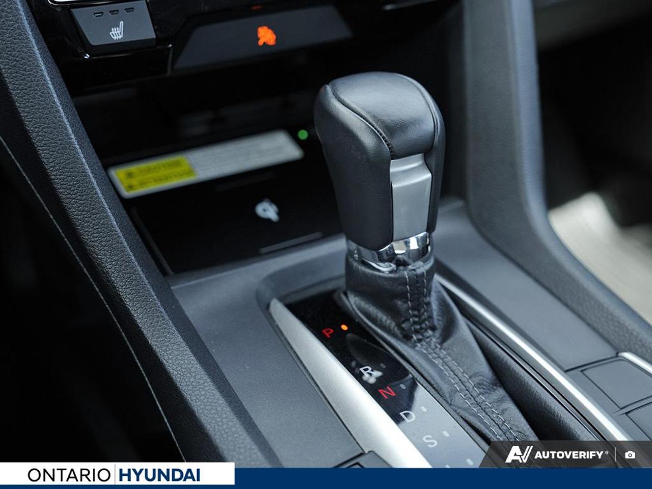 2018 Honda Civic Touring (CVT) 4dr Sedan Photo