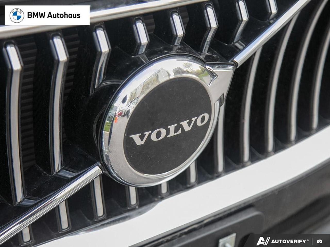 2023 Volvo XC90 B6 AWD Core 7-Seater Photo