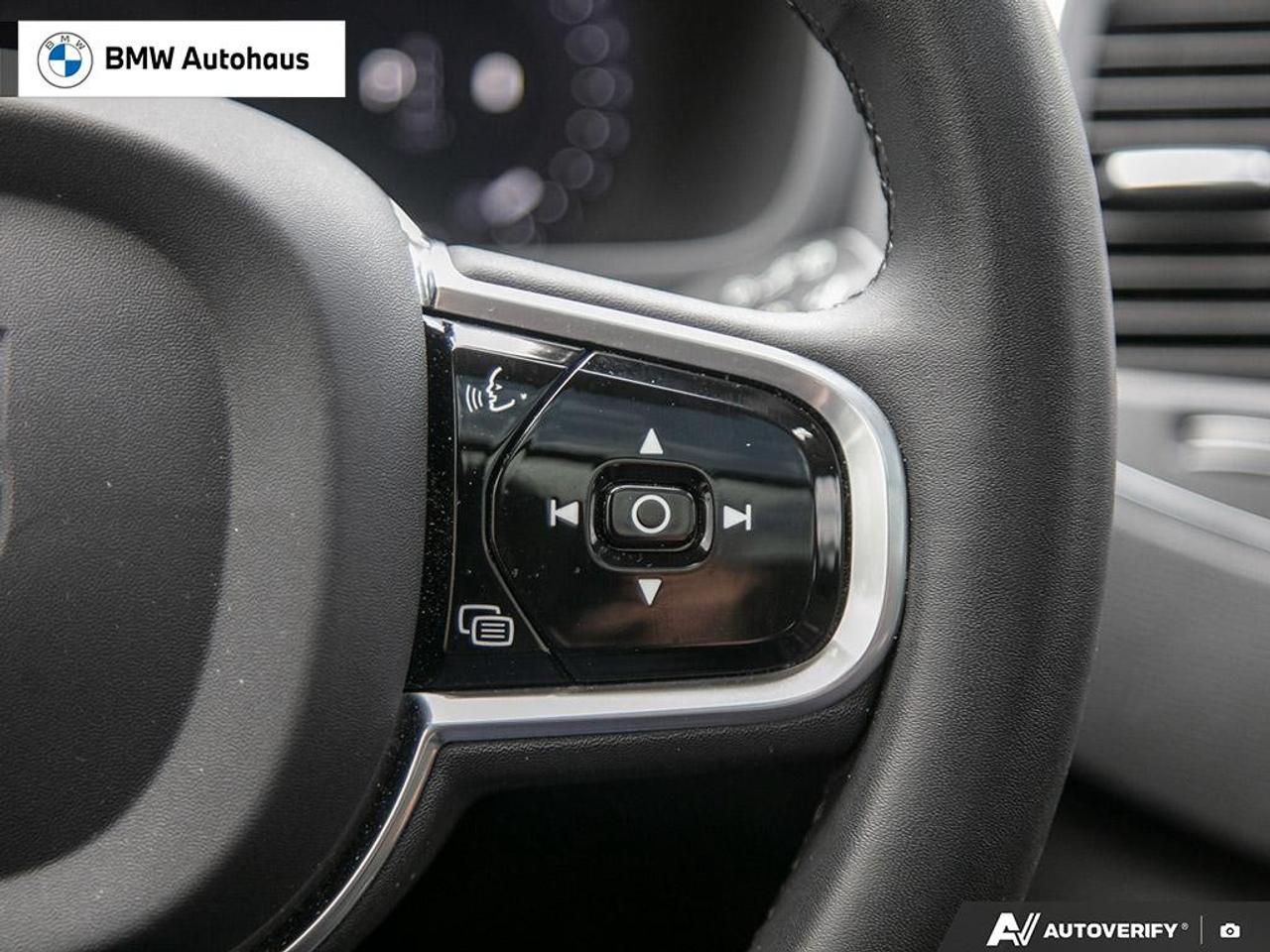 2023 Volvo XC90 B6 AWD Core 7-Seater Photo